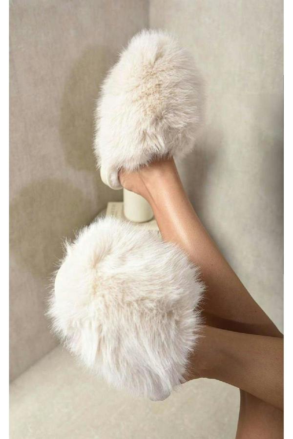 Nadia Fluffy Faux Fur Slippers - Beige