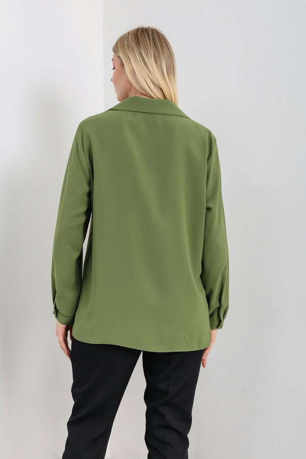 Hoxton Gal Oversized Long Sleeves Blouse with Brooch Details in Khaki