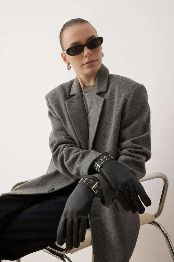 WOVCOR Women's Faux Leather Gloves with Belt Detail