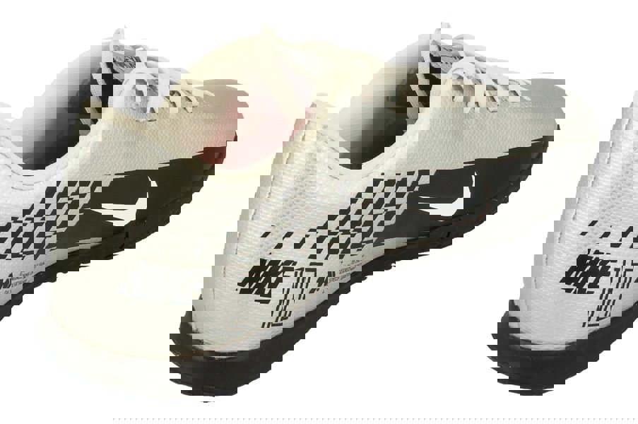 Nike Vapor 13 Club Njr IC Mens Football Trainers At7998 Soccer Shoes  006 - Chrome Black Red Orbit 006 - Photo 2