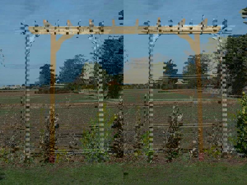 Arbor Garden Solutions Chamfered Single Beam Pergola, Plant Climbing Arbour - Sculpted brace