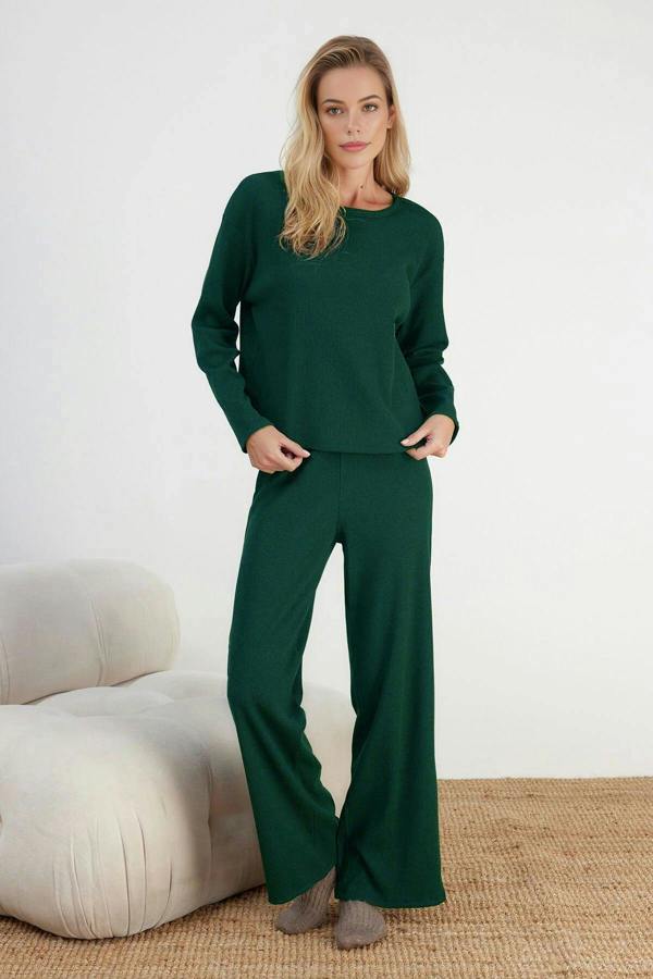 WOVCOR 2-Piece Ribbed Long-Sleeve Pajama Set