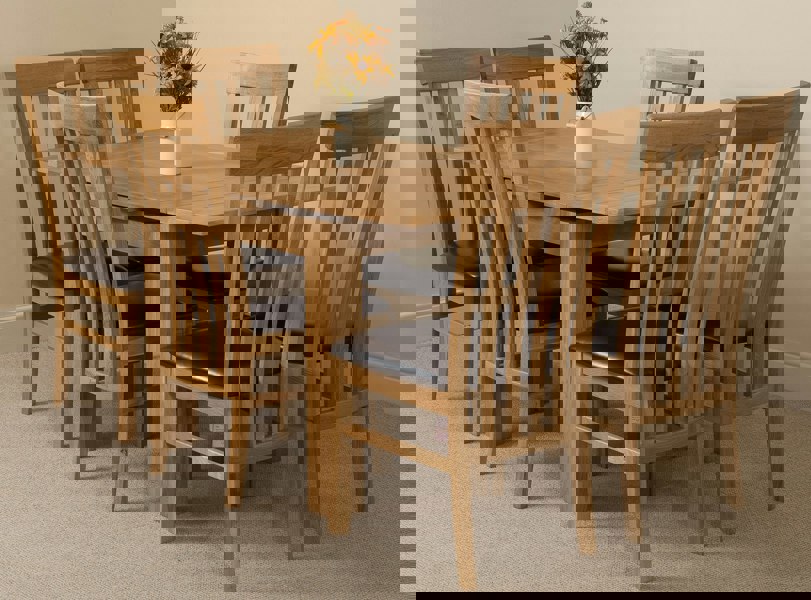 That's Furniture Richmond Small Extending Oak Dining Set with Harvard Oak Chairs