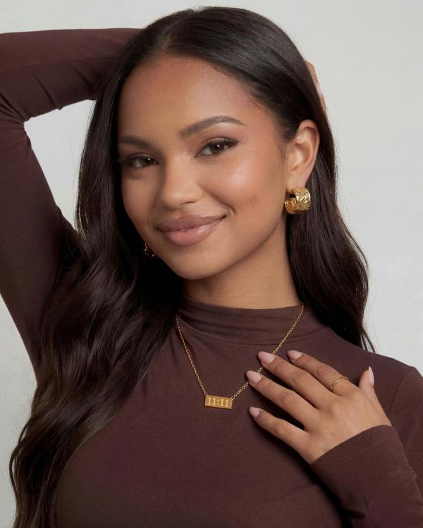 Elk & Bloom 14K Gold 11:11 Universal Sign Pendant Necklace