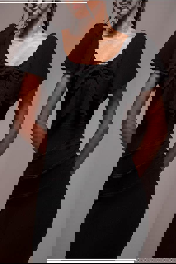 Cape Sleeve Detail Front Tie Maxi Dress - Black DR4908