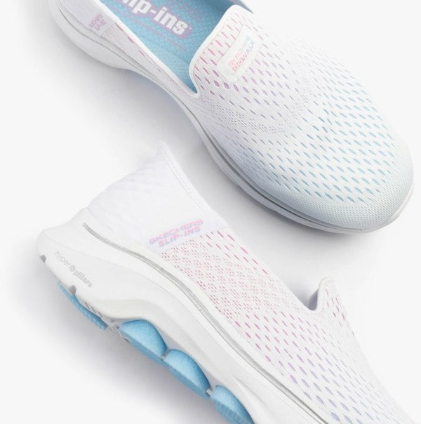 Skechers GO WALK 7 - KATNISS Womens Trainers Multi