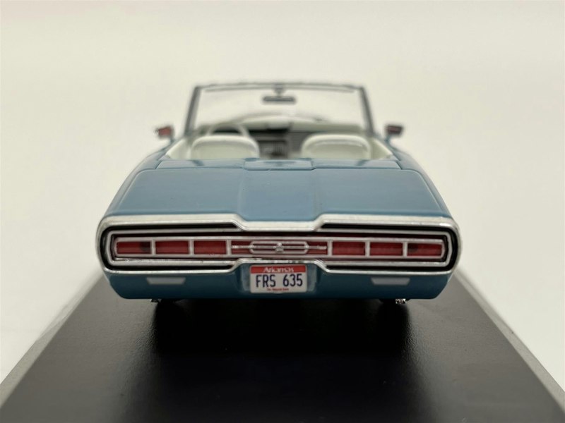 Greenlight Thelma & Louise 1966 Ford Thunderbird Convertible Blue 1:43 86617