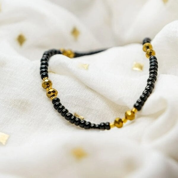 The Colourful Aura Black Green Bead Daily Elegant Indian Mangalsutra Adult & Kids Nazaria Bracelet