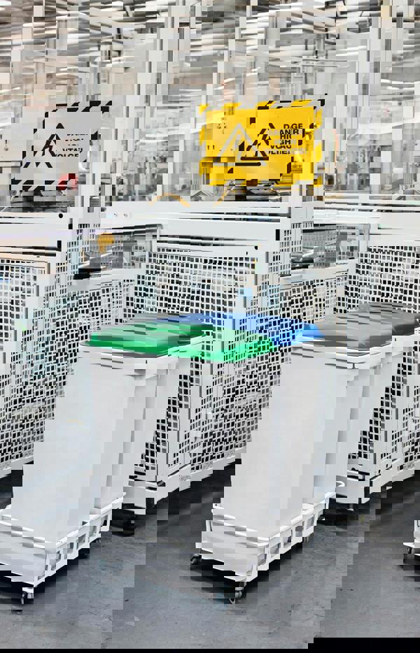 Durable DURAFRAME Adhesive Magnetic Hazard Frame | 2 Pack | A4 Black & Yellow