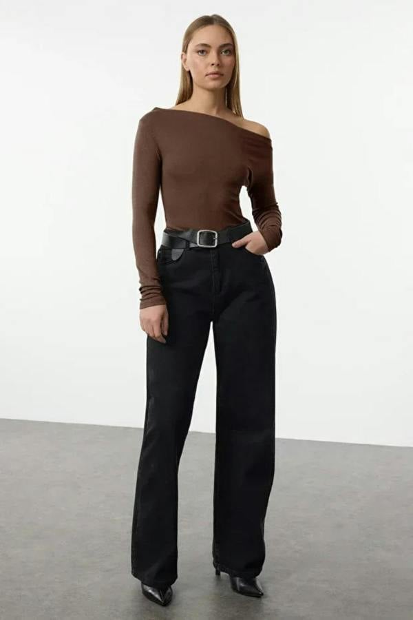 Hoxton Gal Plain Premium Soft Fabric Fitted Knit Blouse with Boat Neck