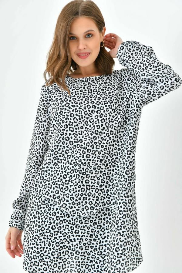 Hoxton Gal Oversized 3/4 Sleeves Crew Neck Layered Tunic with Leopard Print in Brown and White