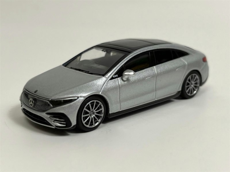 Mini GT Mercedes Benz EQS 580 4MATIC Silver Metallic RHD 1:64 Scale MGT00508R