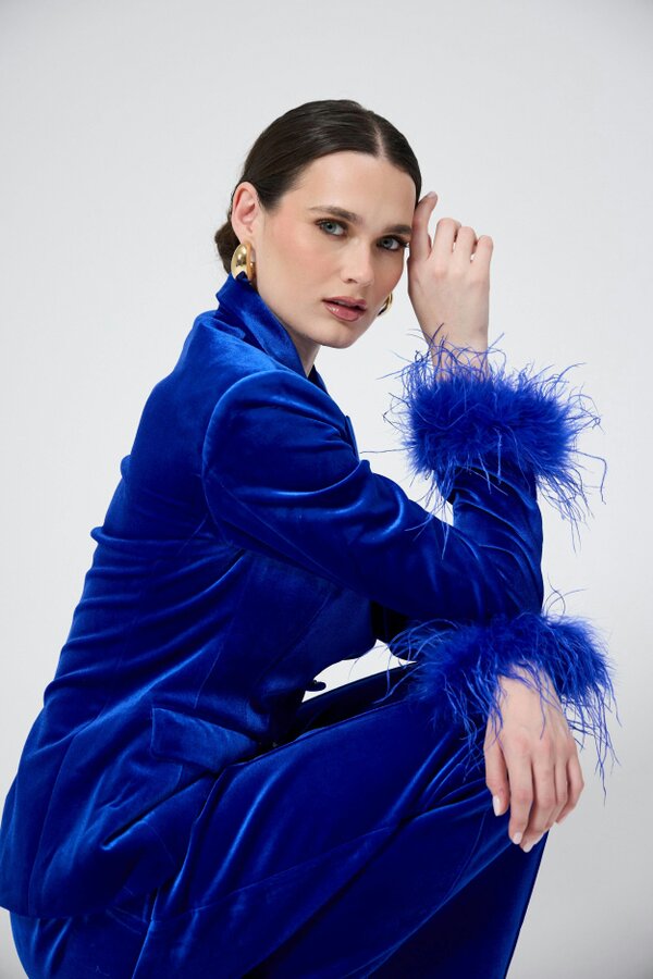 LuvForever Fashion Sapphire - Blue Velvet 3-Piece Blazer Suit
