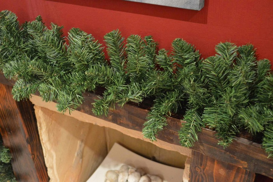 Samuel Alexander 2 Pack 270cm (9ft) x 20cm Imperial Pine Christmas Garland Decoration Plain Green