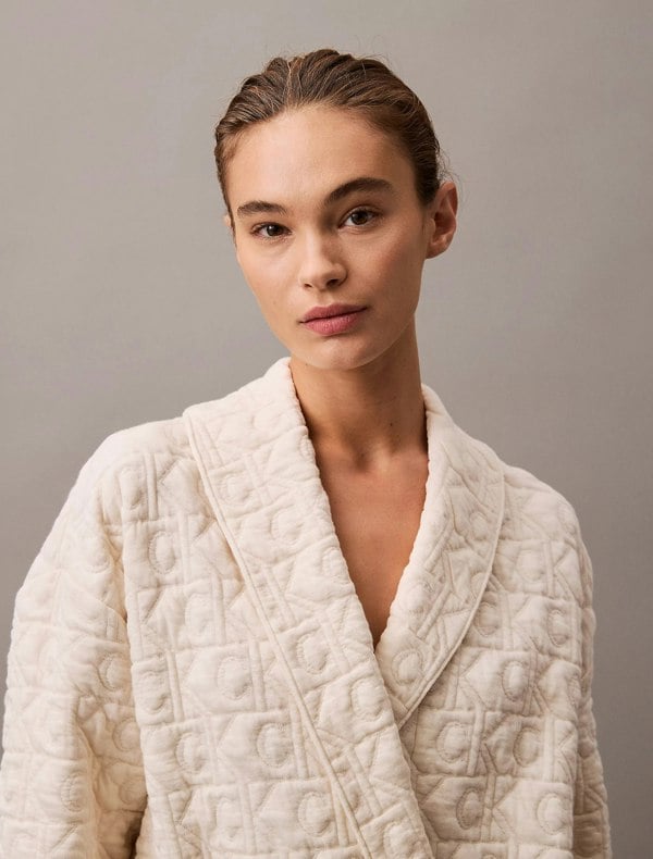 Calvin Klein MODERN TERRY QUILTED Womens Bathrobe Ivory