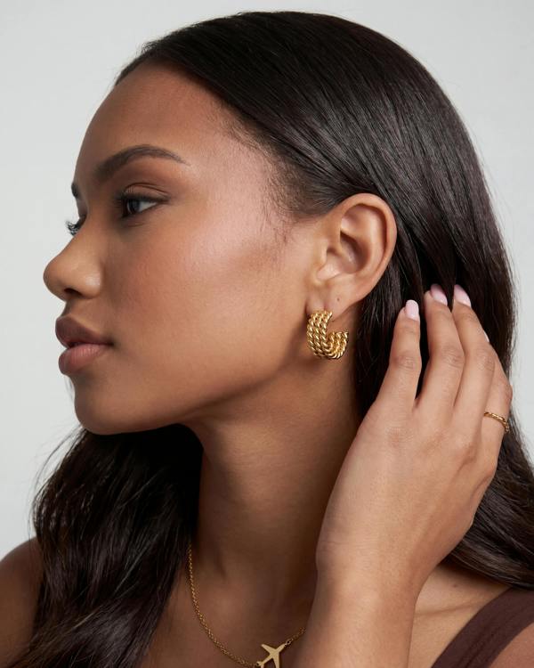 Elk & Bloom Triple Twisted C 14k Gold Huggie Hoops