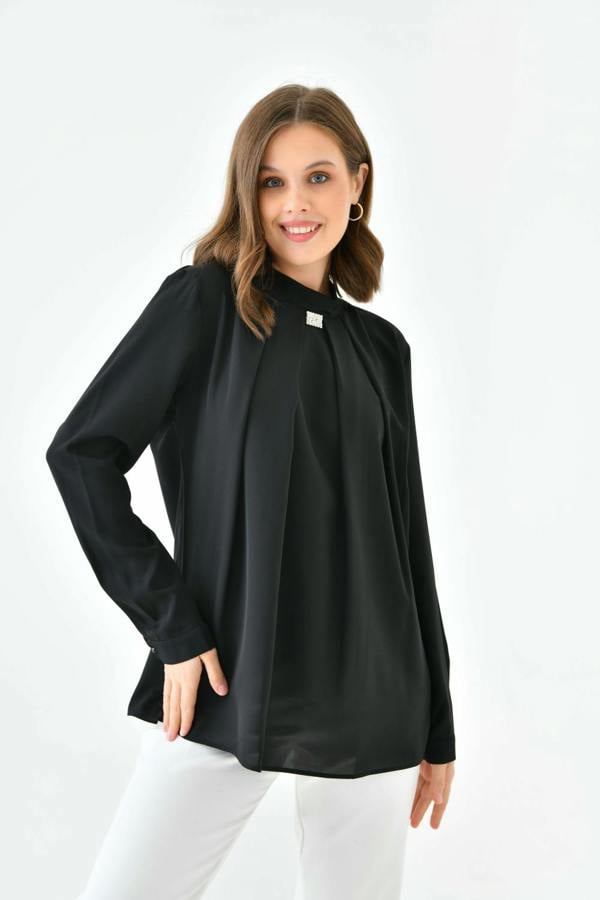 Hoxton Gal Oversized Long Sleeves Brooch Detailed Top in Black