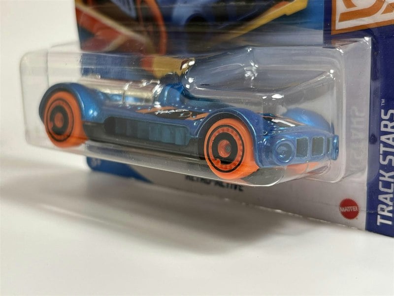 Hot Wheels Retro Active Track Stars 1:64 Scale - GRY82M521 B6