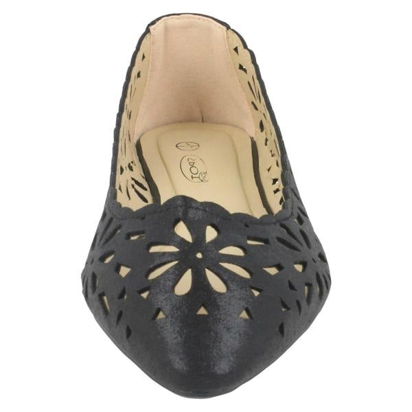 Spot On Ladies Spot On Flower Cut Out Ballerinas F80390