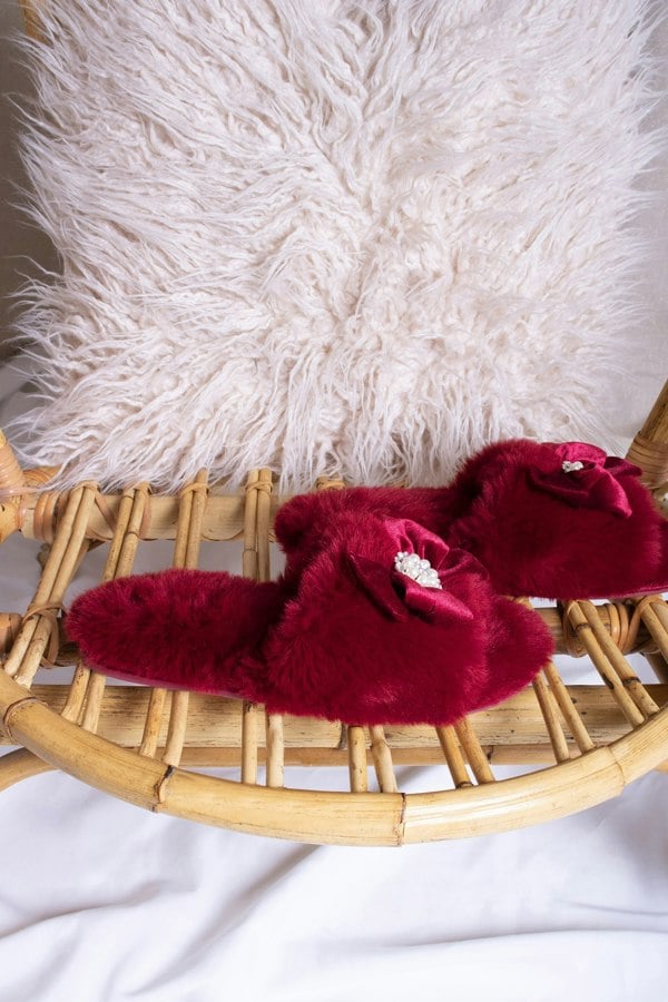 Anya women's slider slippers in red using the softest faux furs and topped with a premium grosgrain bow finished with a jewel pearl embellishment from Pretty You London