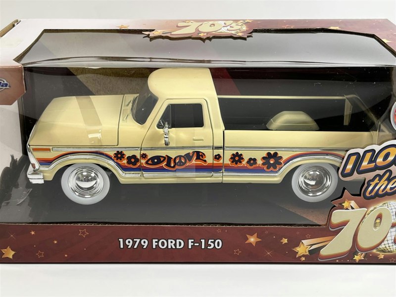 Jada 1979 Ford F-150 I Love the 70s 1:24 Scale 31609