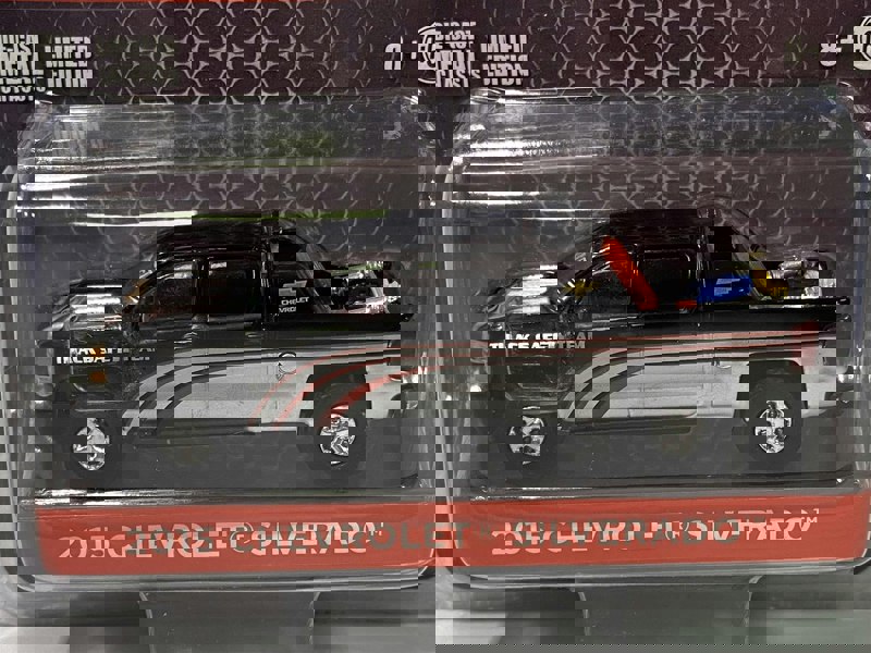 2015 chevrolet silverado track safety team 1:64 greenlight 29896