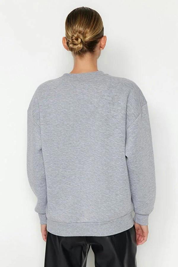 WOVCOR Animal Embroidered Thick Fleece Knit Sweatshirt