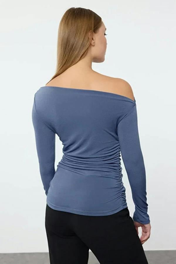 Hoxton Gal Draped/Gathered Detail Long-Sleeve Stretch Knit Fitted Blouse