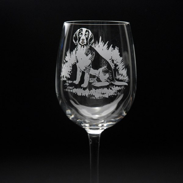 Glyptic Glass Art Beagle Dog Crystal Wine Glass - Hand Etched/Engraved Gift