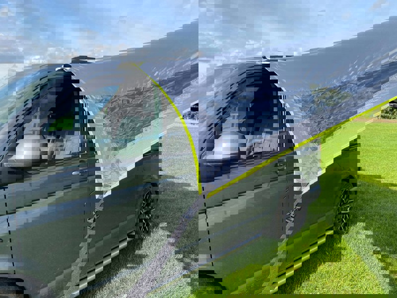 Image of Modern Shade Canopy grey with  Lime by OLPRO, close up of left roof light