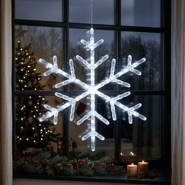 Garden Greatness Cool White Battery Operated Snowflake Window Light