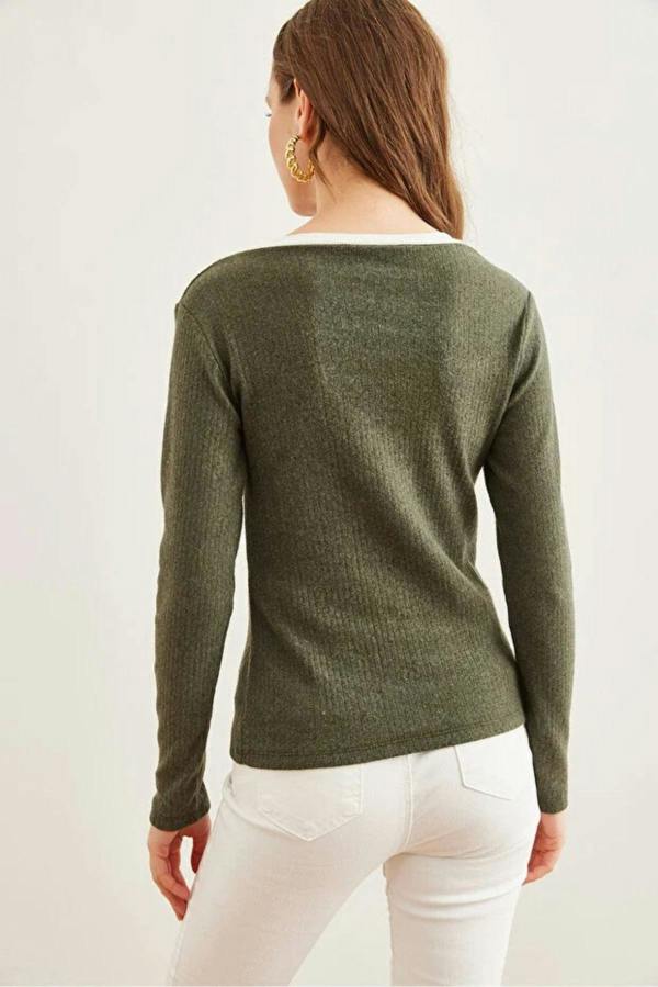 Hoxton Gal Neck-Detail Brushed Stretch Blouse