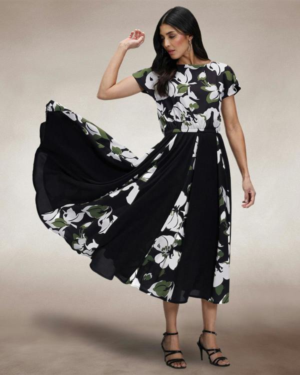 HotSquash Pleated Midi Dress