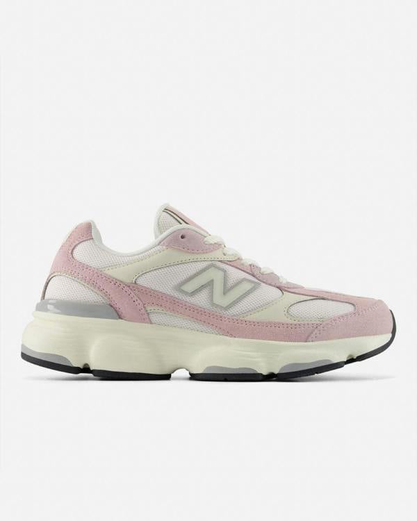 New Balance 603 Womens Trainers - Pink Salt | CHO | Designer Womens Trainers
