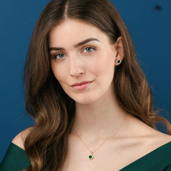 namana Gold Plated 925 Sterling Silver Green Round Halo Pendant Necklace For Women