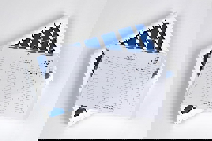 Pivotell Blue Weekly Pill Organiser - 7 Day (28 compartments / 4 doses a Day) Pill Storage with an Innovative Easy to Open Roller Shutter