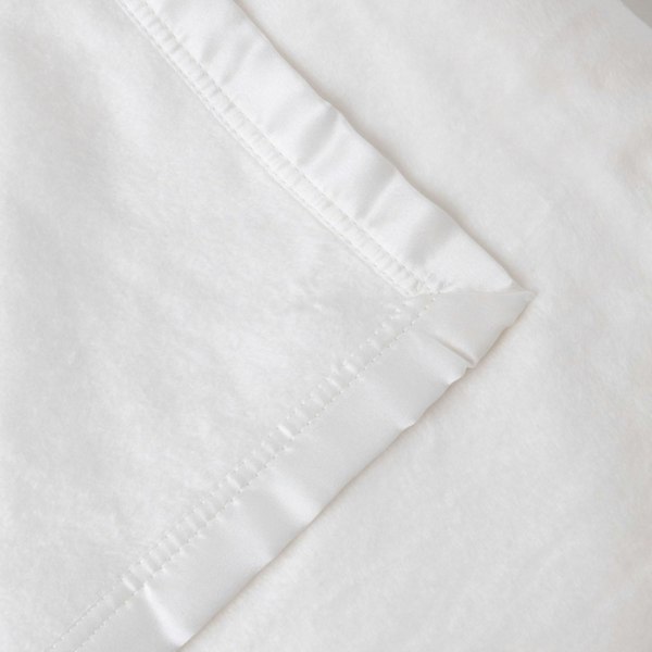 ethical-bedding-silk-bed-sheets-pillowcases