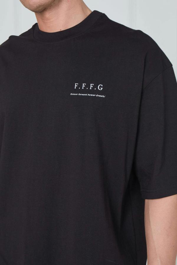 Men’s Oversized Heavyweight T-Shirt – “Forever Forward. Forever Grateful.”