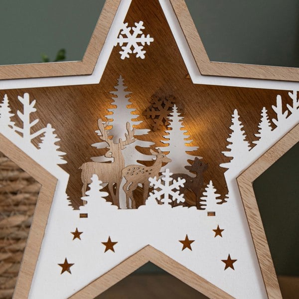 Samuel Alexander 23cm Battery Operated Wooden Star Shape Woodland Scene Christmas Decoration