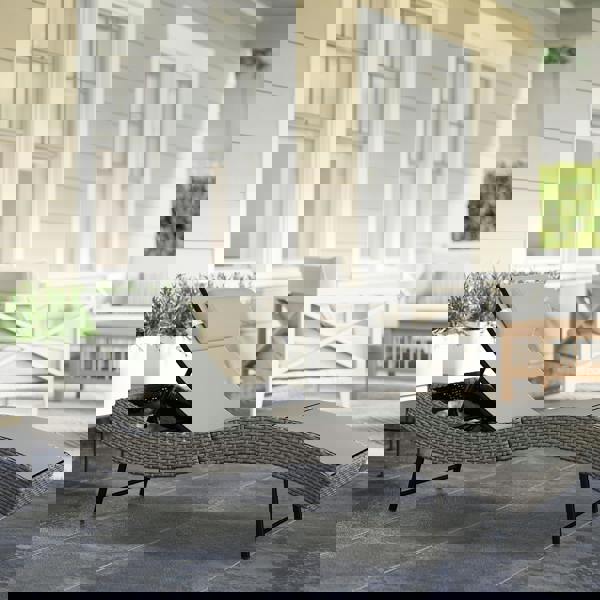 Single Rattan Lounger (Non-Simple)