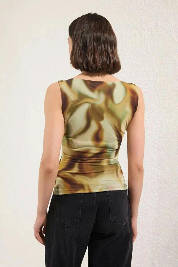 WOVCOR Fitted Draped Detail Knitted Blouse