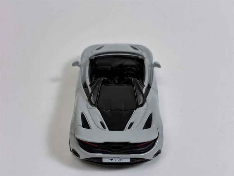 MCSlots McLaren 750S Spider Cirrus Grey RHD 1:64 Scale Mini GT MGT00973R