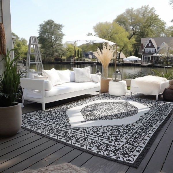 Meekly Indoor & Outdoor Reversible Black Rug