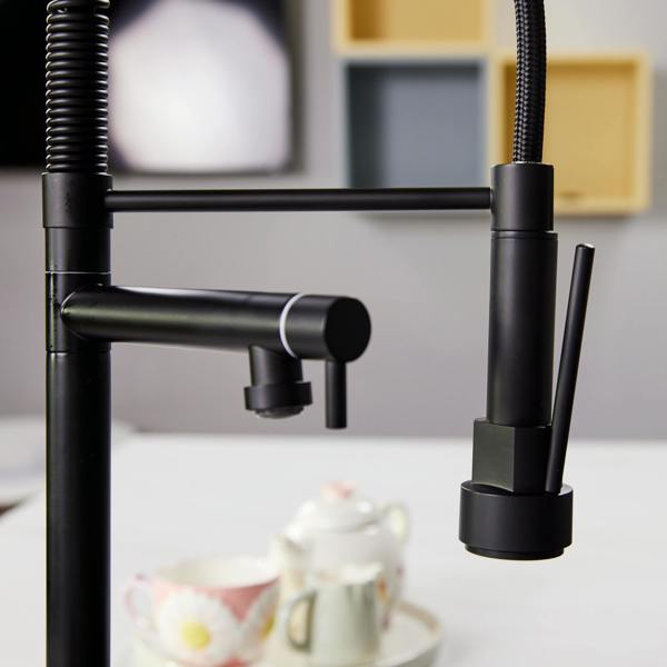 Flode Alta | Single Lever Kitchen Sink Mixer Tap with Swivel Spout | Matt Black Finish