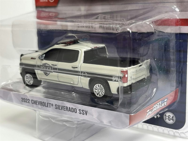 Greenlight 2022 Chevrolet Silverado SSV General Motors Fleet Police 1:64 43020F