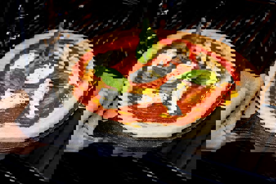 KitchenCraft Cast Iron 27cm Black Steel Baking Stone