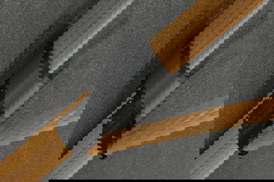 Garden Impressions Hawaii Deluxe 300cm x 300cm Teak Effect Pole Square Cantilever Parasol with 90kg Moveable Granite Base