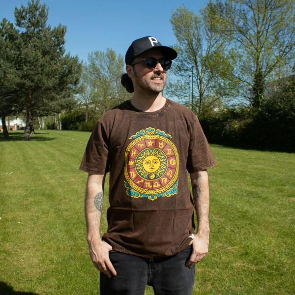 Brown stonewashed cotton T-shirt with sun and zodiac front graphic, short sleeves