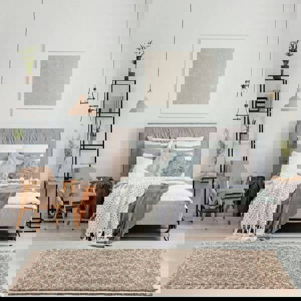 Beige Shaggy rug High Quality Elegant Moroccan Pattern