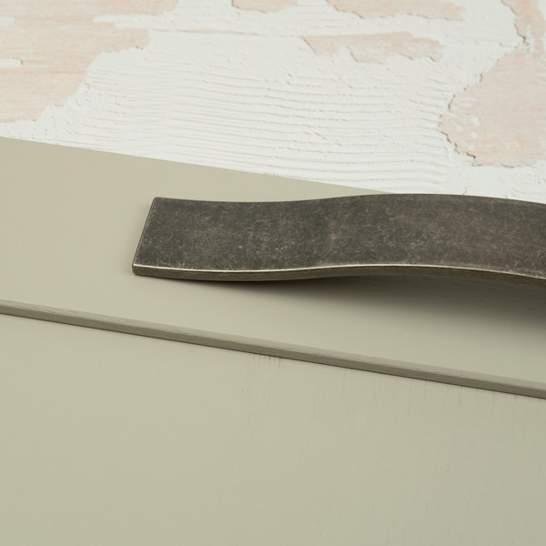Handle & Home 160mm Antique Pewter Strap Handle